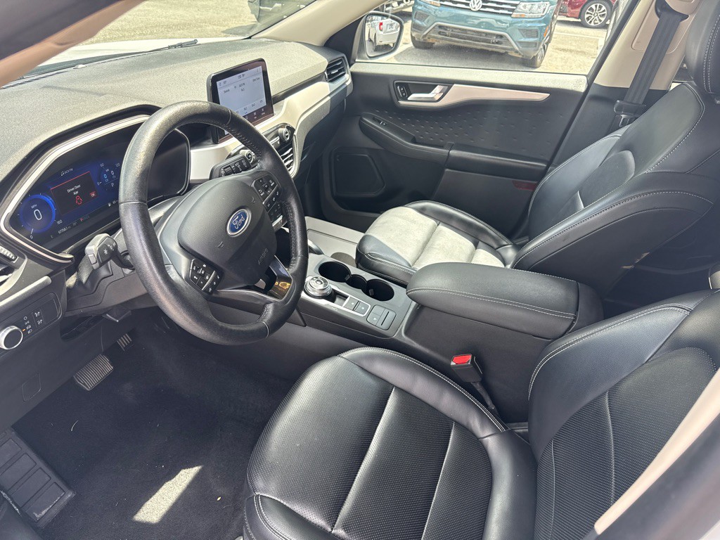 2020 Ford Escape Image 9