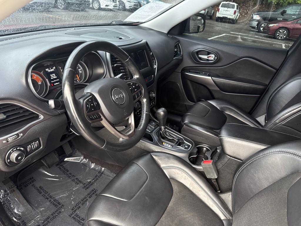 2019 Jeep Cherokee Image 9