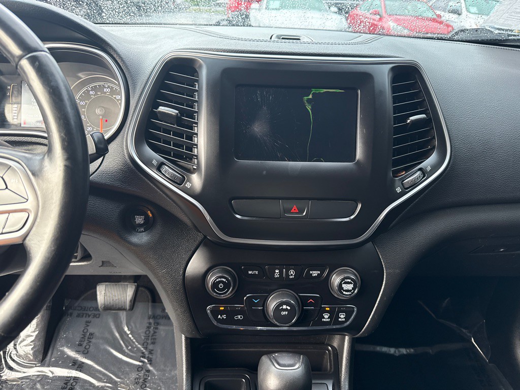 2019 Jeep Cherokee Image 12