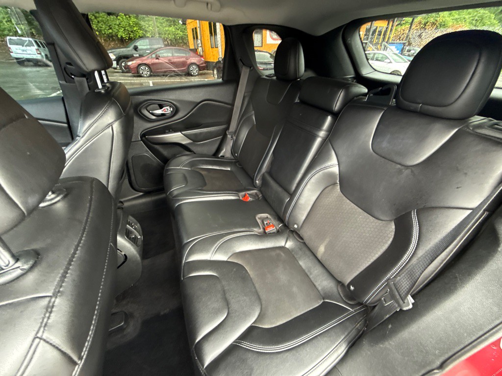 2019 Jeep Cherokee Image 15