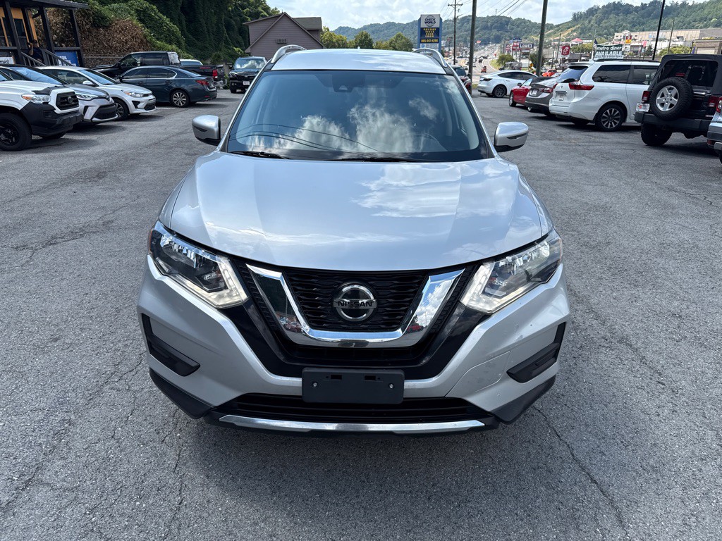 2020 Nissan Rogue Image 2