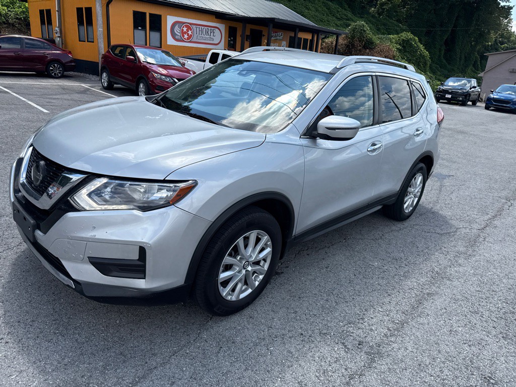 2020 Nissan Rogue Image 3