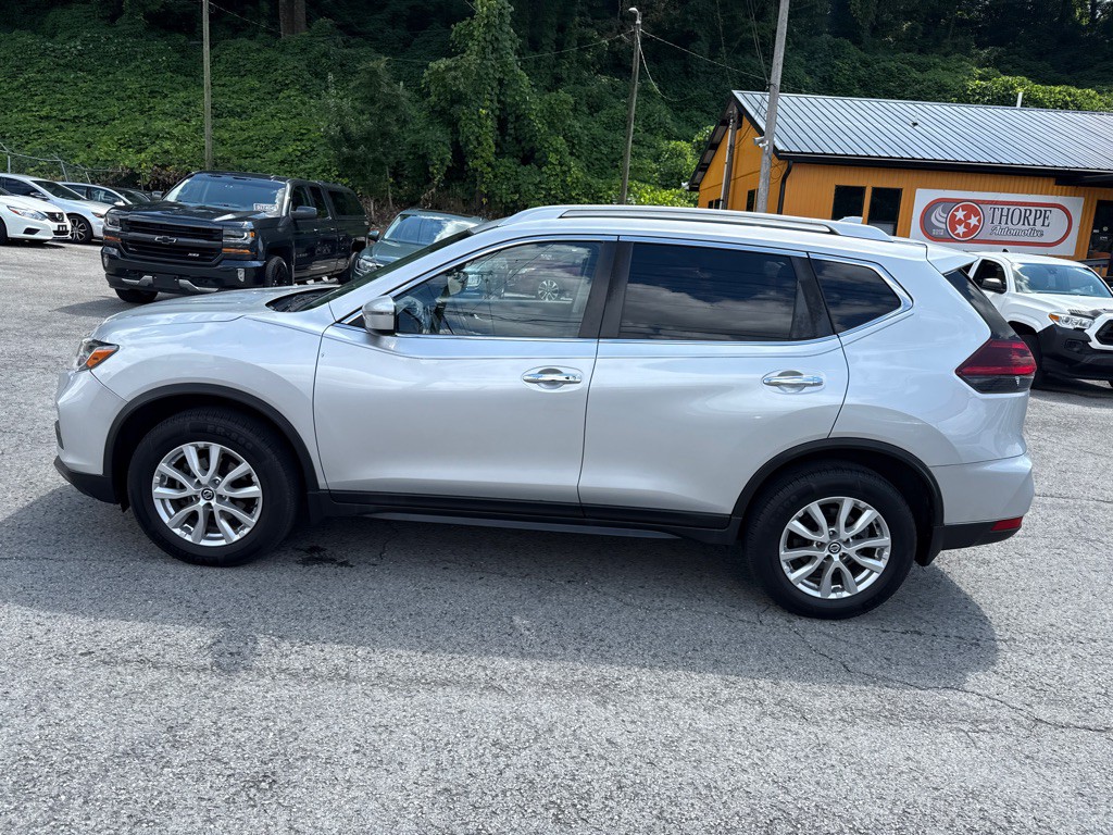 2020 Nissan Rogue Image 4