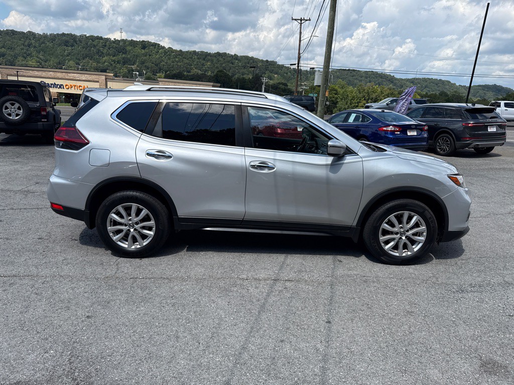 2020 Nissan Rogue Image 8