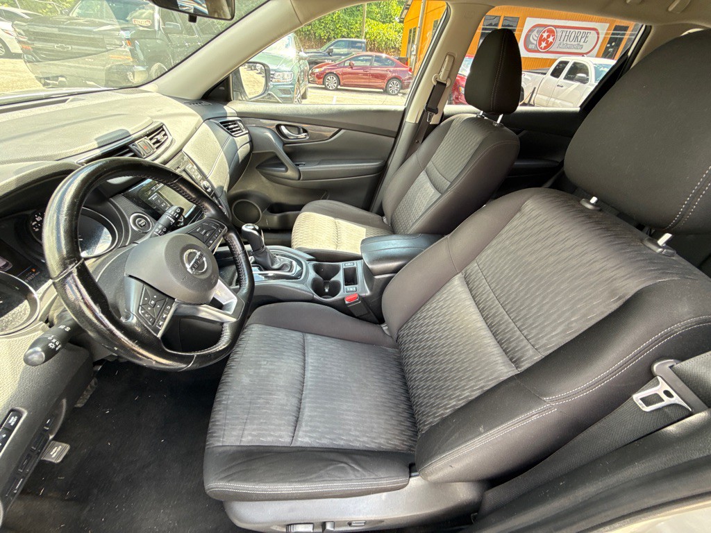 2020 Nissan Rogue Image 15