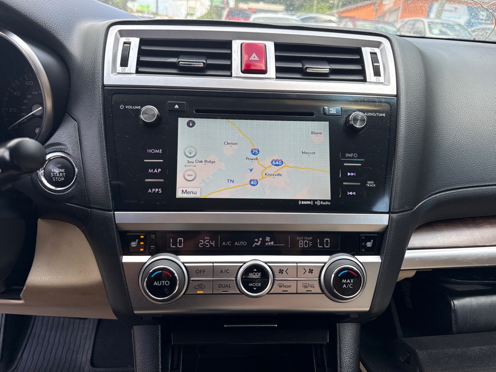 2016 Subaru Outback Image 12