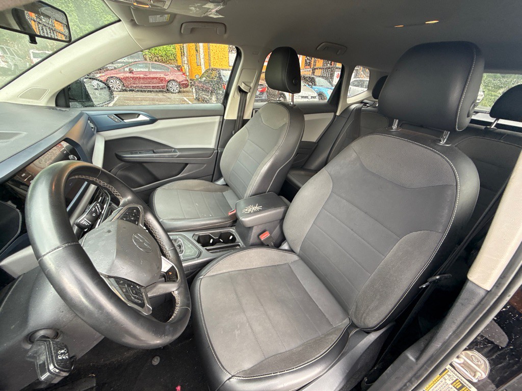 2022 Volkswagen Taos Image 15