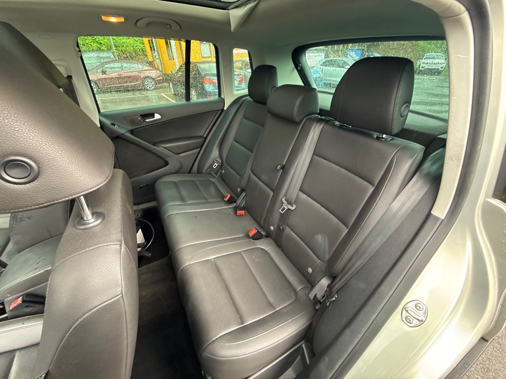 2015 Volkswagen Tiguan Image 16