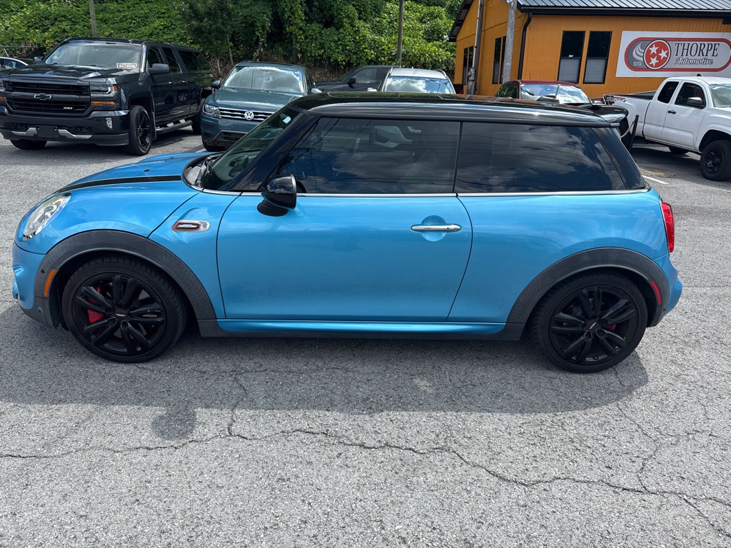 2018 MINI Cooper Image 4
