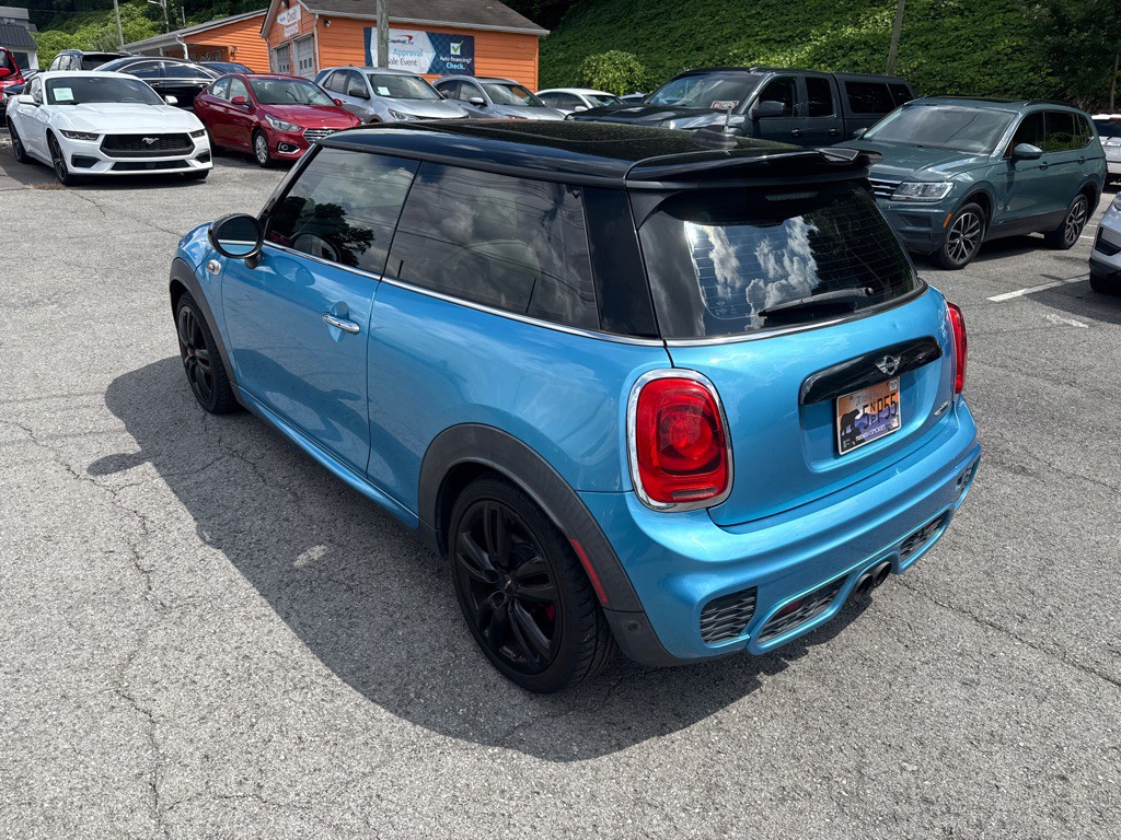 2018 MINI Cooper Image 5