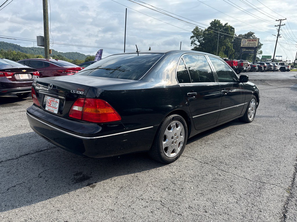 2001 Lexus LS Image 7