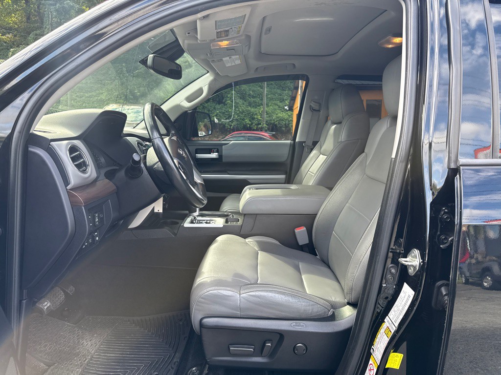 2018 Toyota Tundra Image 10