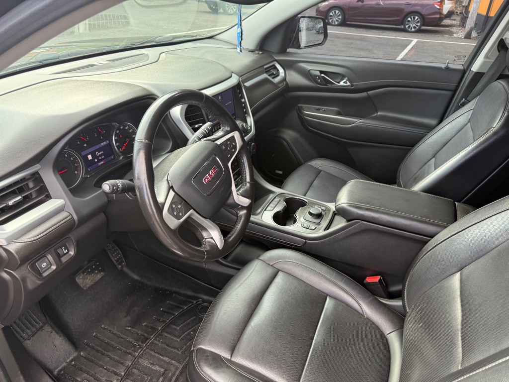 2020 GMC Acadia Image 9