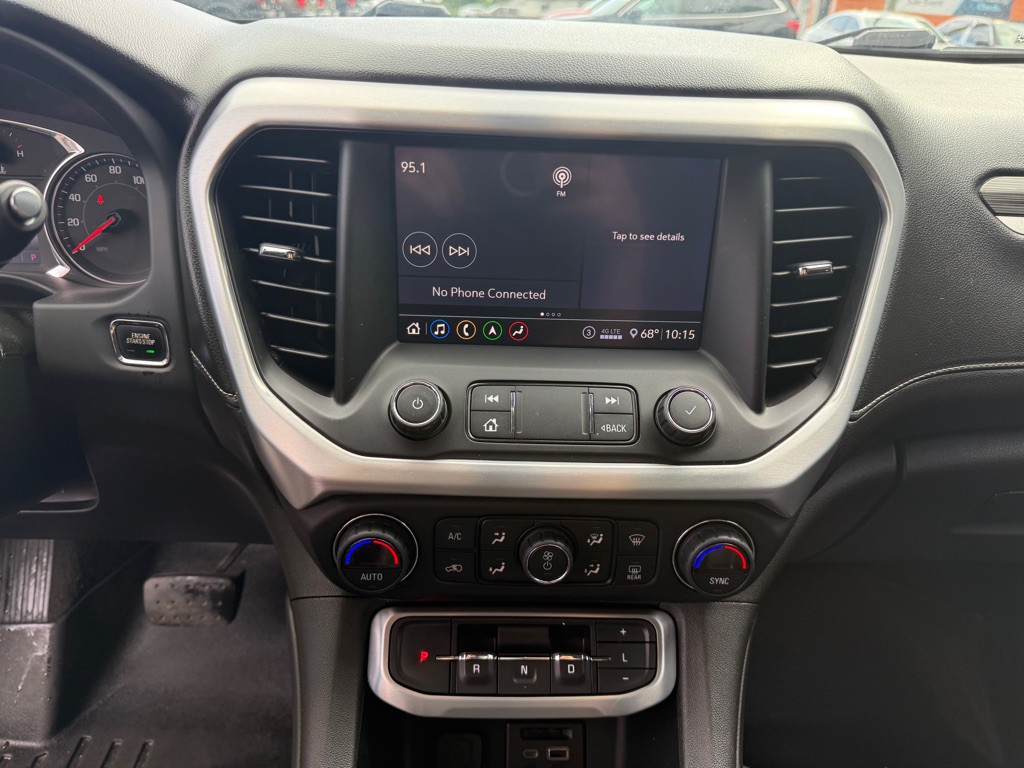 2020 GMC Acadia Image 13