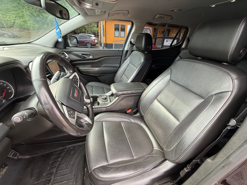 2020 GMC Acadia Image 17
