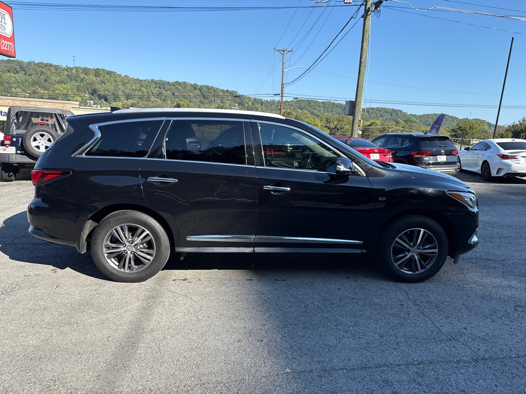 2018 INFINITI QX60 Image 8