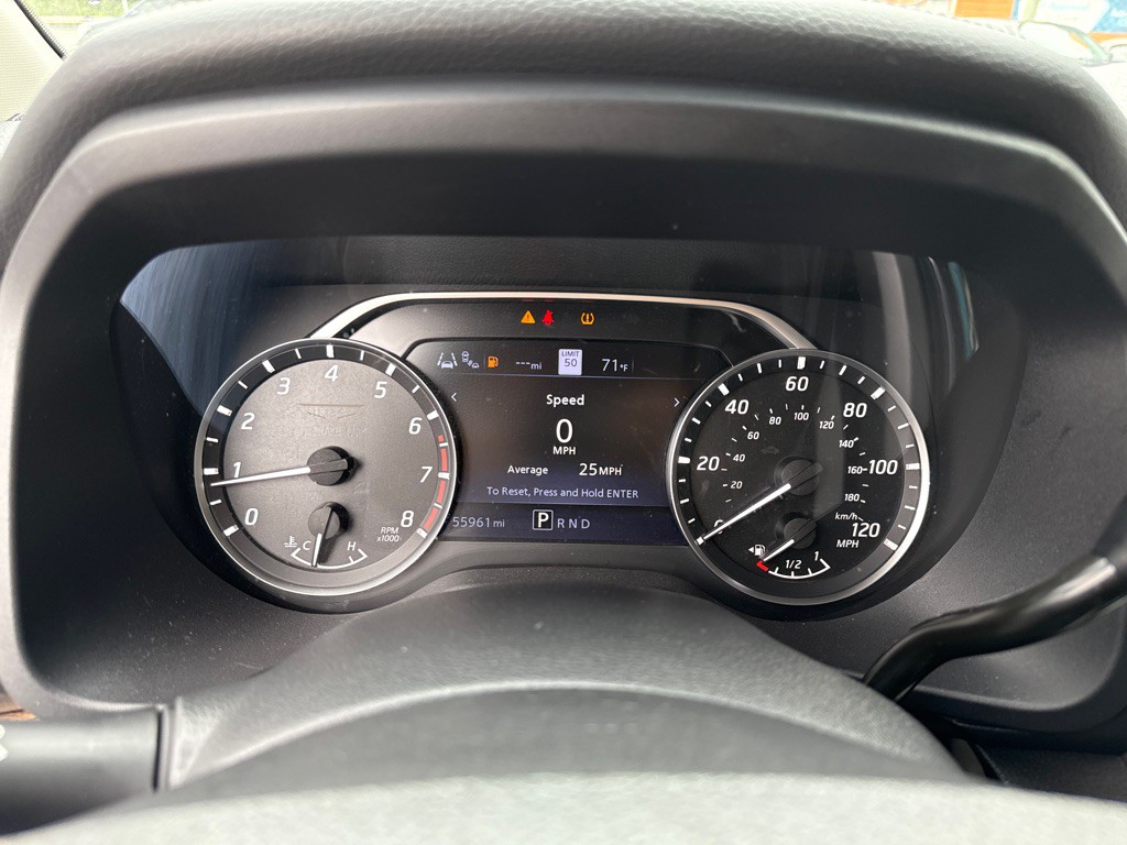 2021 Nissan Titan Image 11