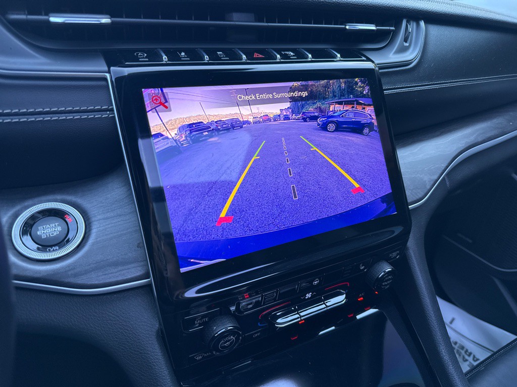 2021 Jeep Grand Cherokee Image 15