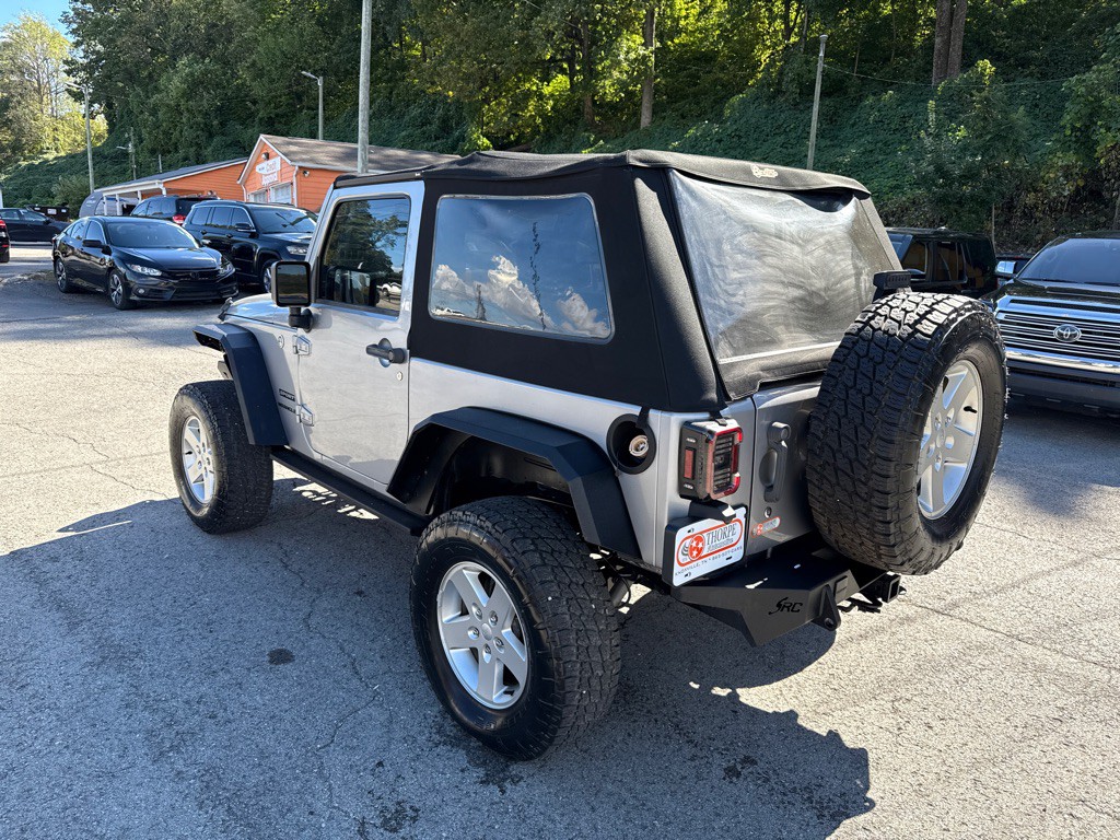 2017 Jeep Wrangler Image 5