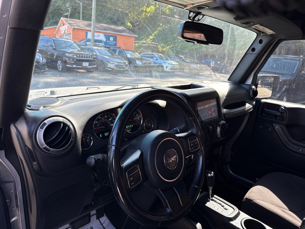 2017 Jeep Wrangler Image 10