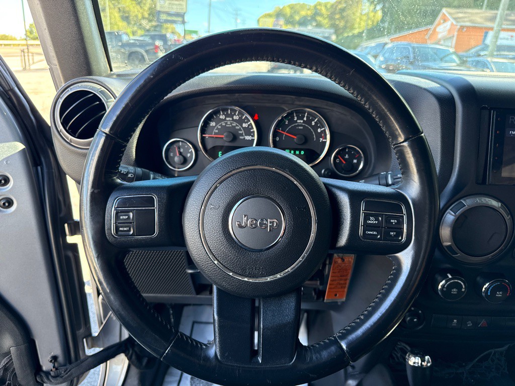 2017 Jeep Wrangler Image 11