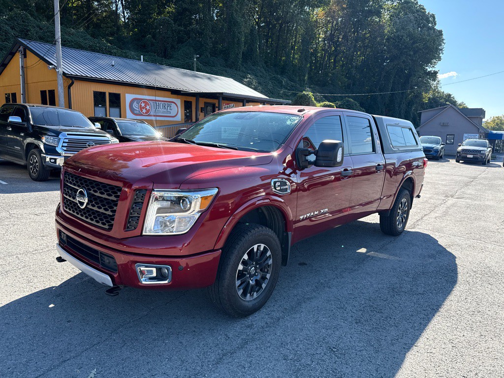2019 Nissan Titan Image 3