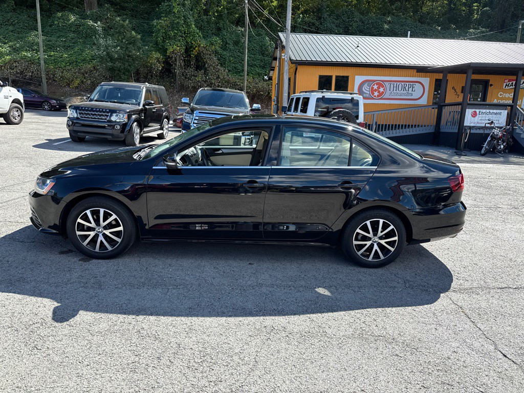 2017 Volkswagen Jetta Image 4