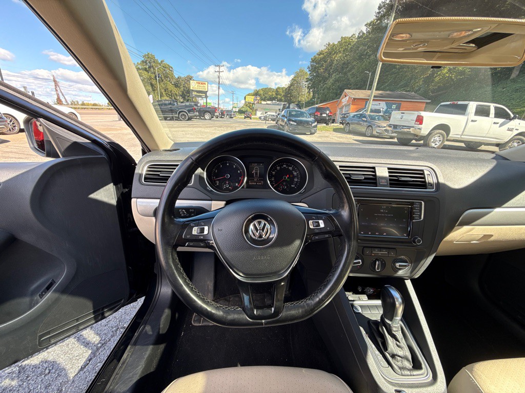 2017 Volkswagen Jetta Image 14
