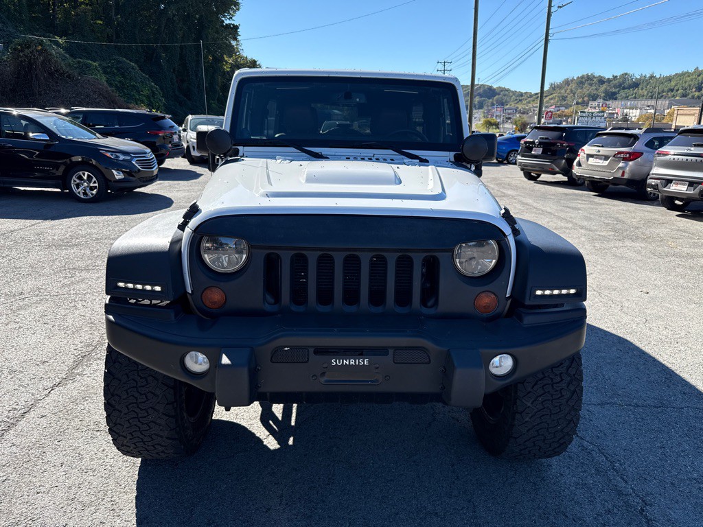 2013 Jeep Wrangler Unlimited Image 2