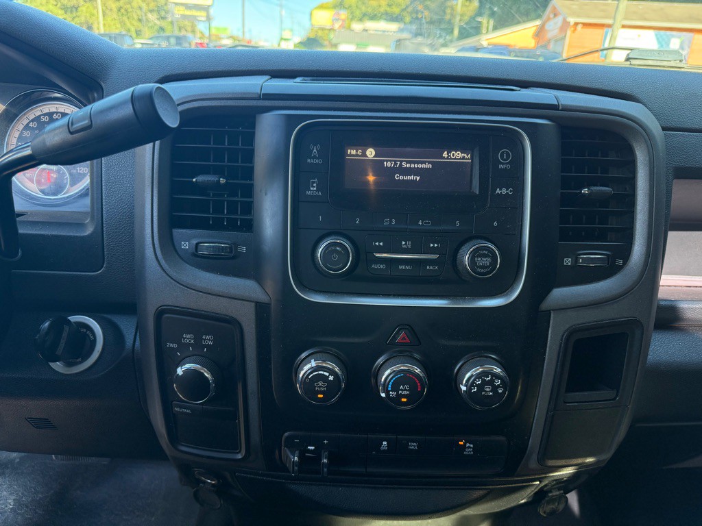 2018 RAM 2500 Image 12