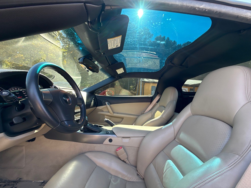 2006 Chevrolet Corvette Image 15