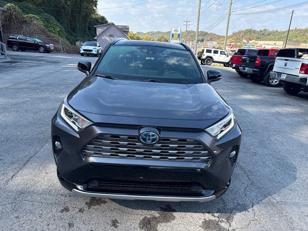 2020 Toyota Rav4 Image 2