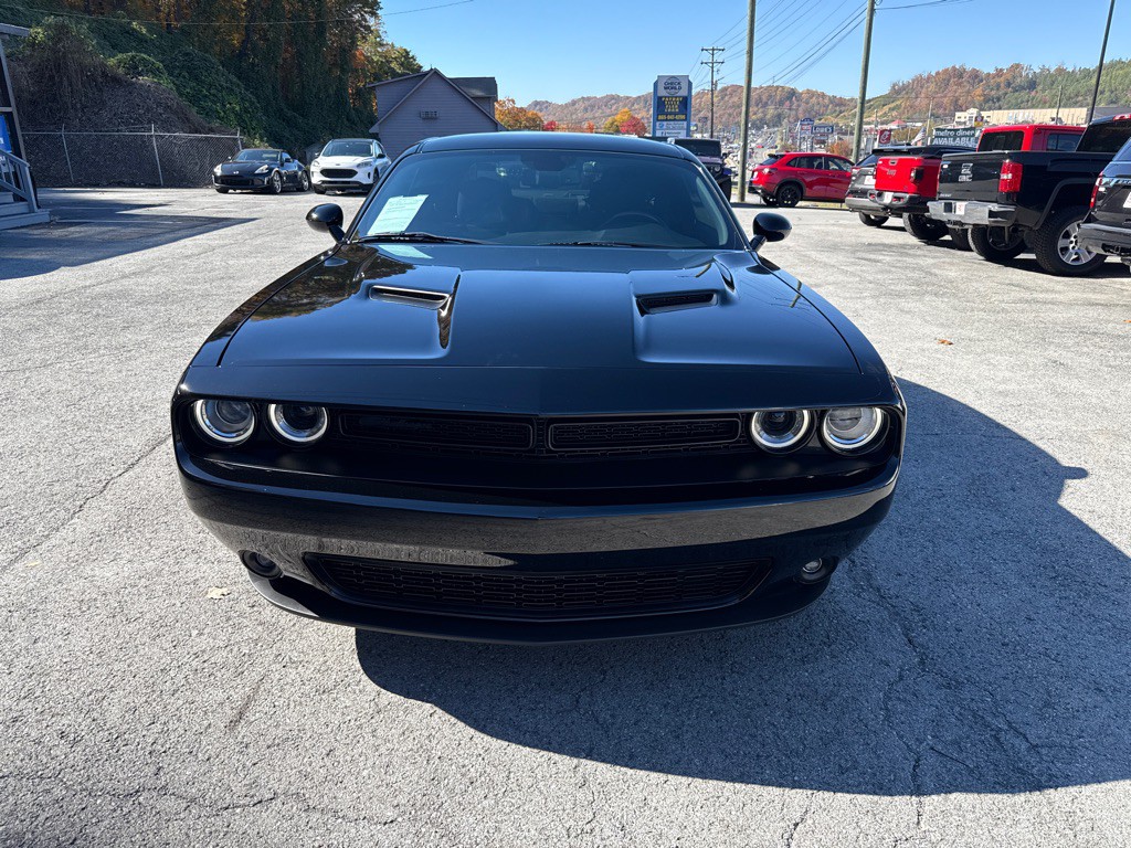 2021 Dodge Challenger Image 2