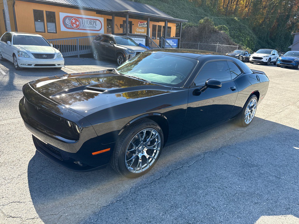 2021 Dodge Challenger Image 3
