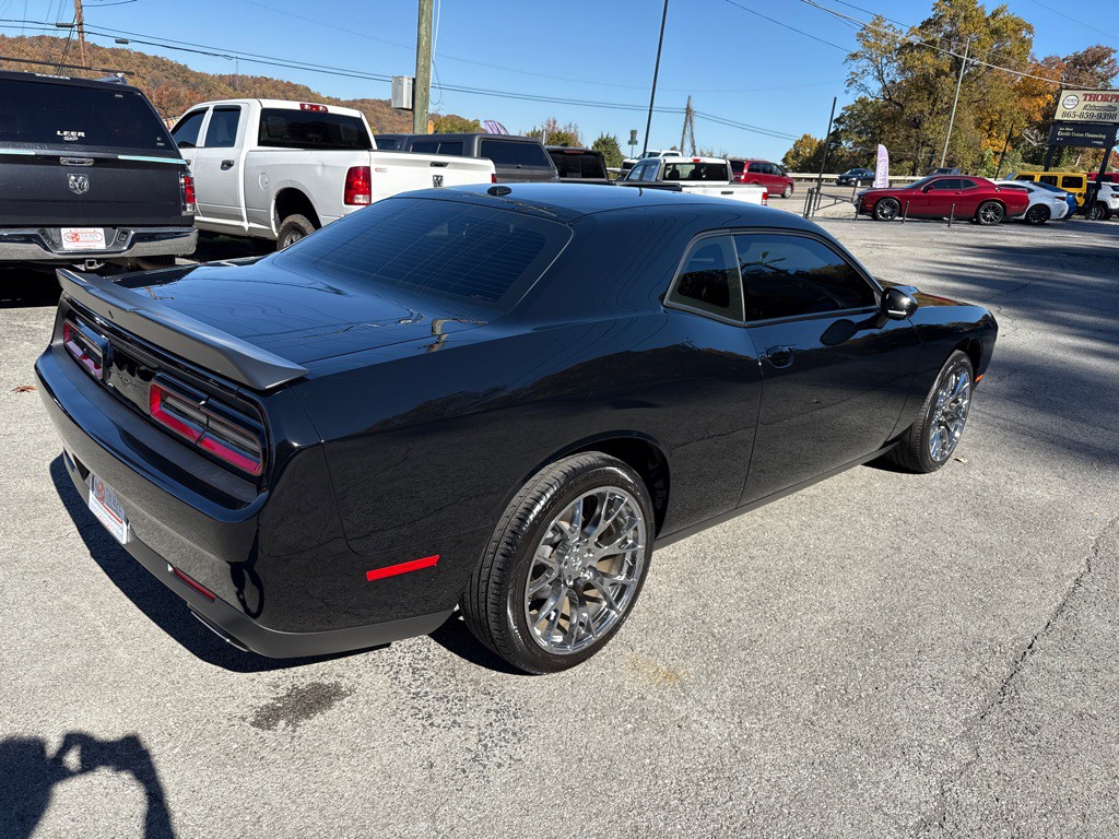 2021 Dodge Challenger Image 7
