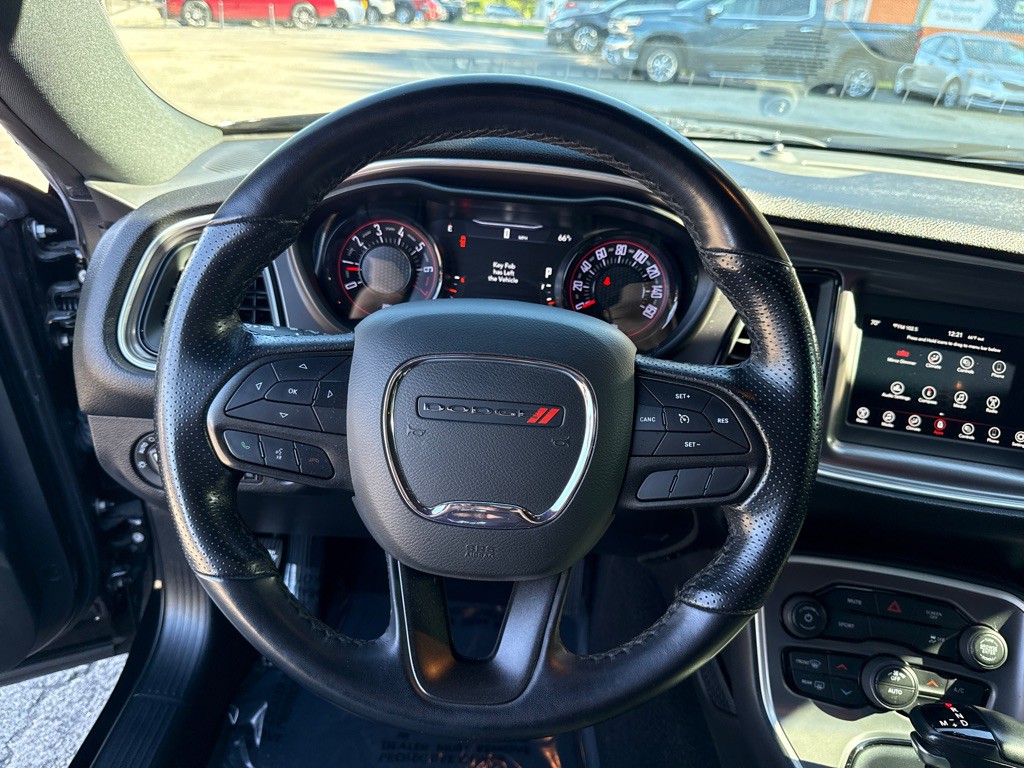 2021 Dodge Challenger Image 11