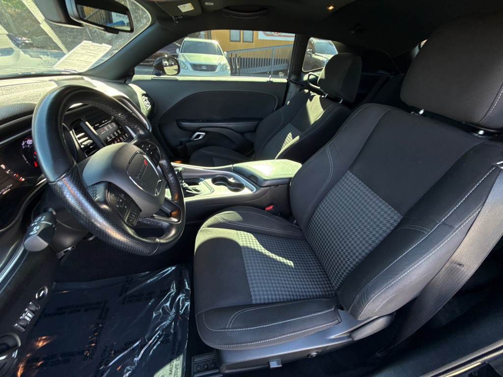 2021 Dodge Challenger Image 14