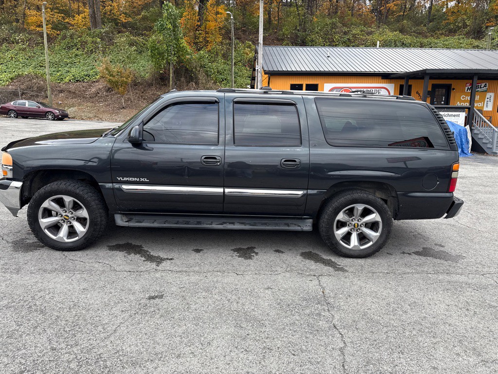 2005 GMC Yukon Image 4