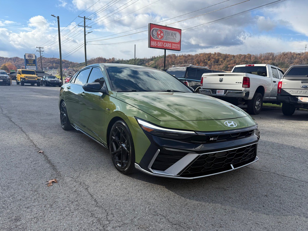 2024 Hyundai Elantra Image 1