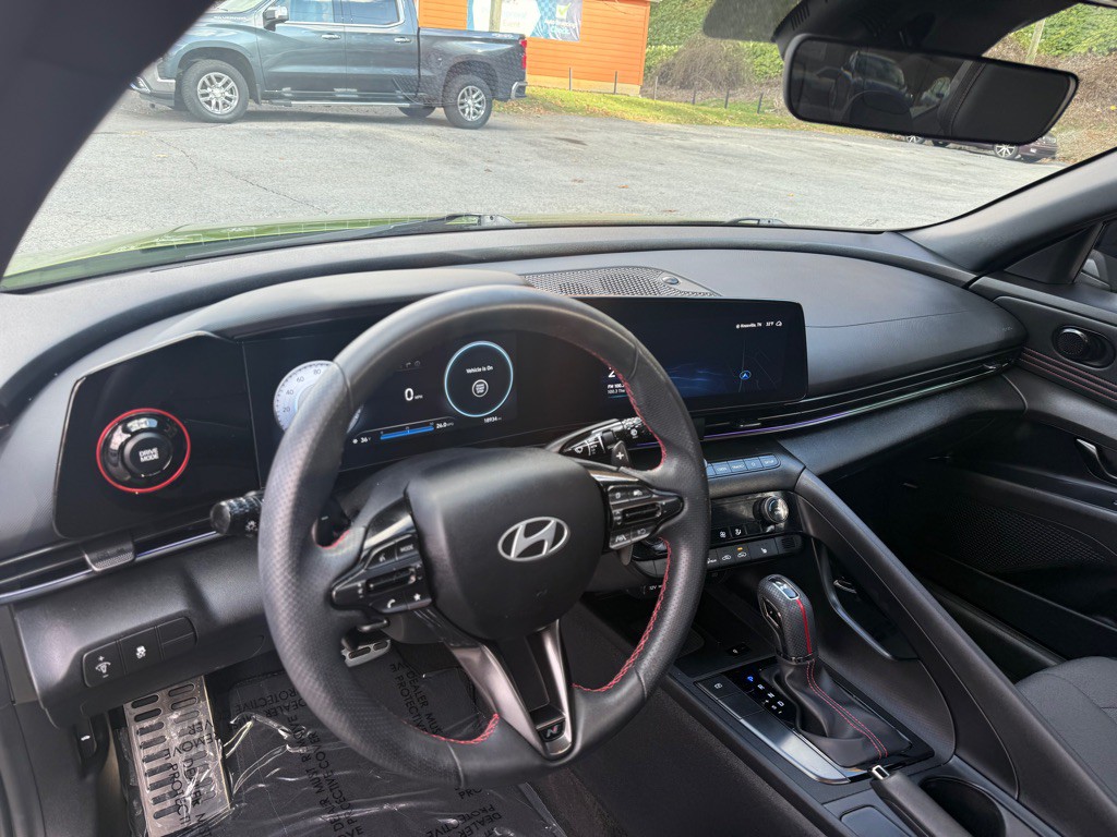 2024 Hyundai Elantra Image 10