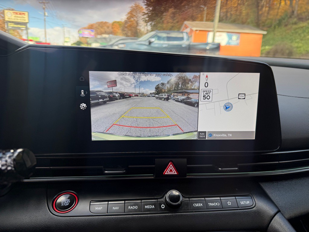 2024 Hyundai Elantra Image 14