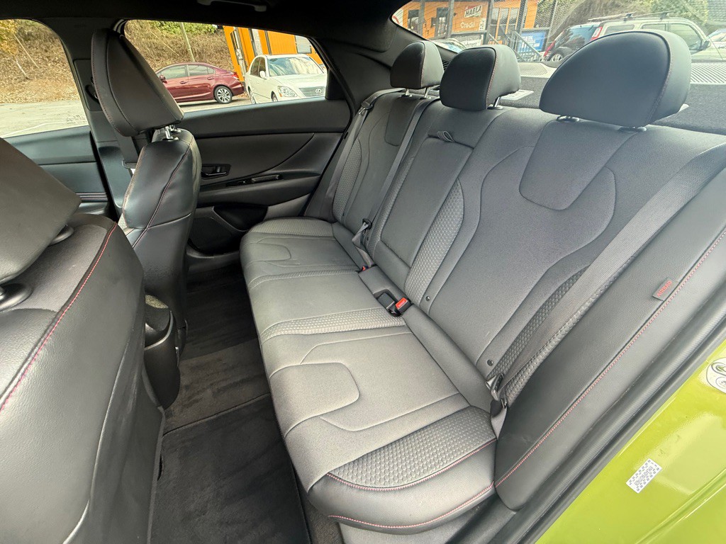 2024 Hyundai Elantra Image 17