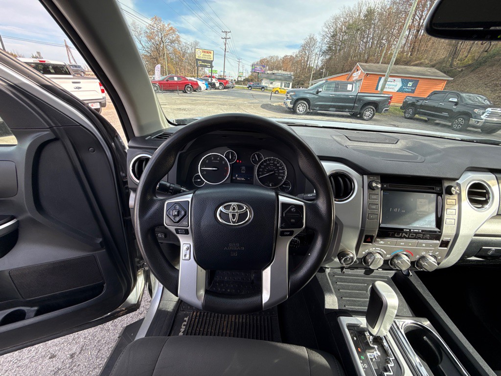 2017 Toyota Tundra Image 15