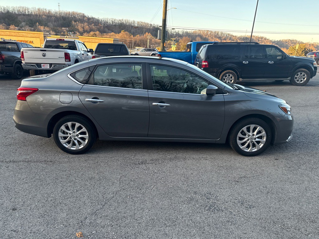 2019 Nissan Sentra Image 8