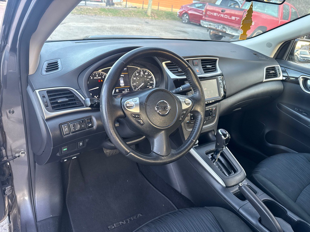 2019 Nissan Sentra Image 10