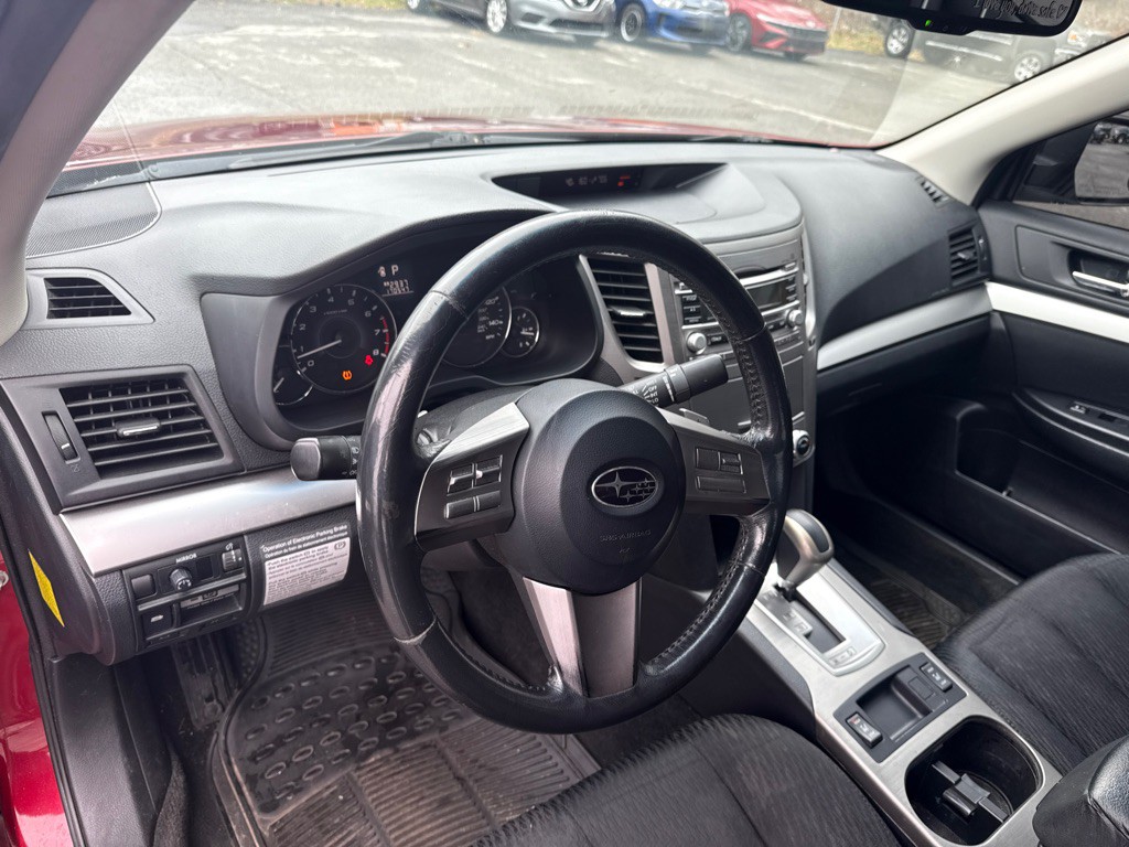 2011 Subaru Legacy Image 10