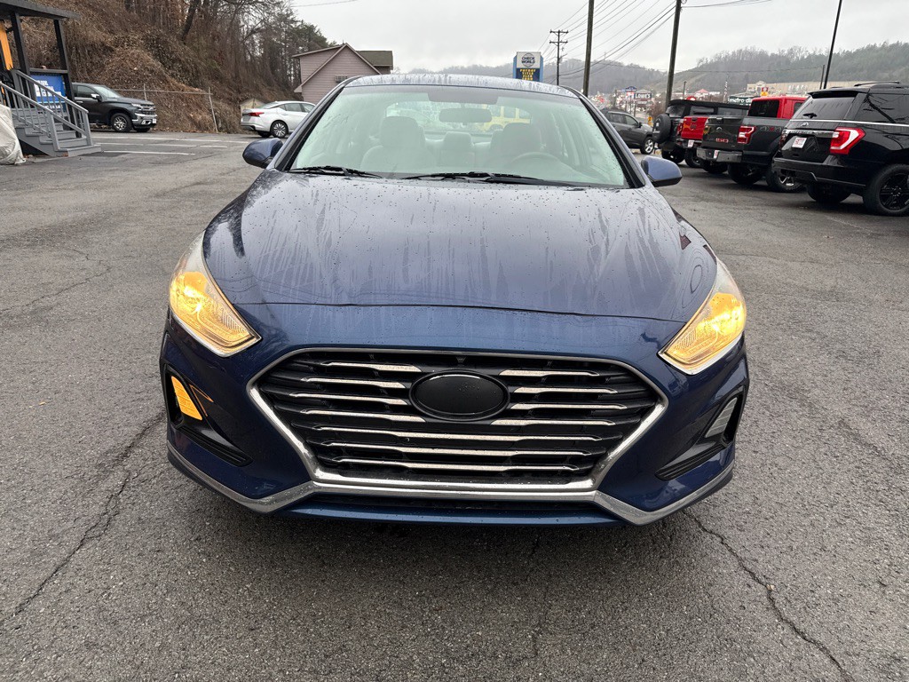 2018 Hyundai Sonata Image 2