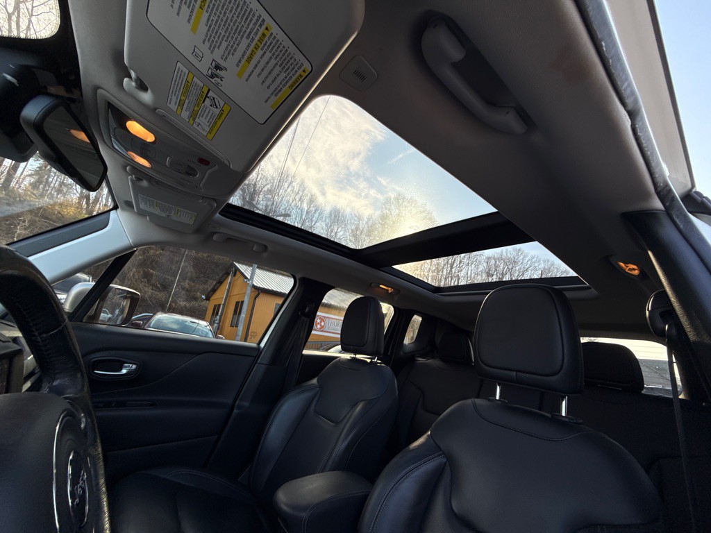 2018 Jeep Renegade Image 18