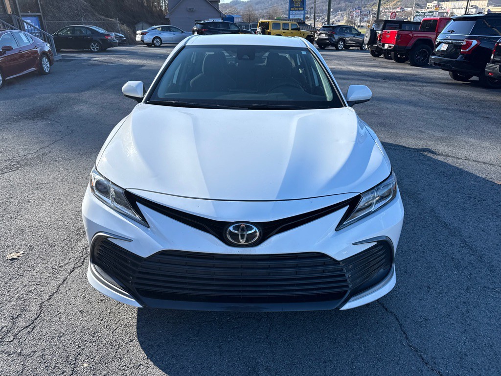 2021 Toyota Camry Image 2