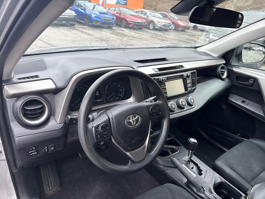 2017 Toyota Rav4 Image 10